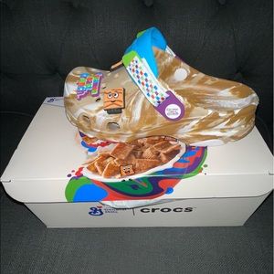 Cinnamon Toast Crunch Crocs - Kids Size 4